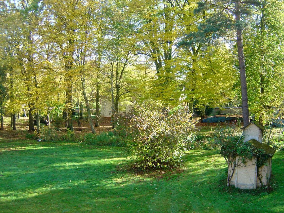 Domaine De Chantemerles Фонтенбло Екстериор снимка
